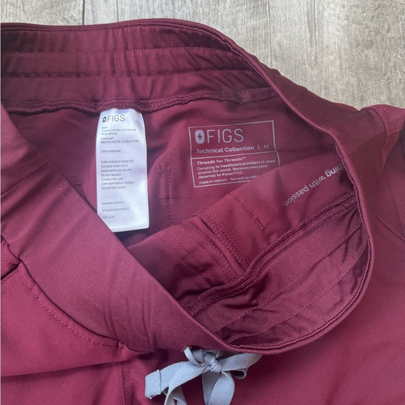 Women's Figs Burgundy, M Catarina top/M high waisted skinny Yola pants - Picture 3 of 6